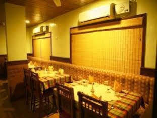 Kochi Hotel Aramana מראה חיצוני תמונה